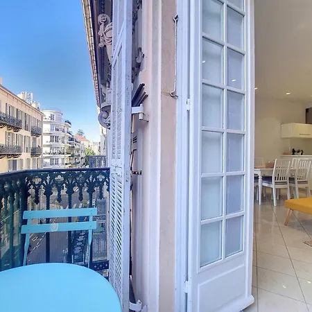 Nestor&jeeves - Jacaranda - Carre D Or, Proche Nizza